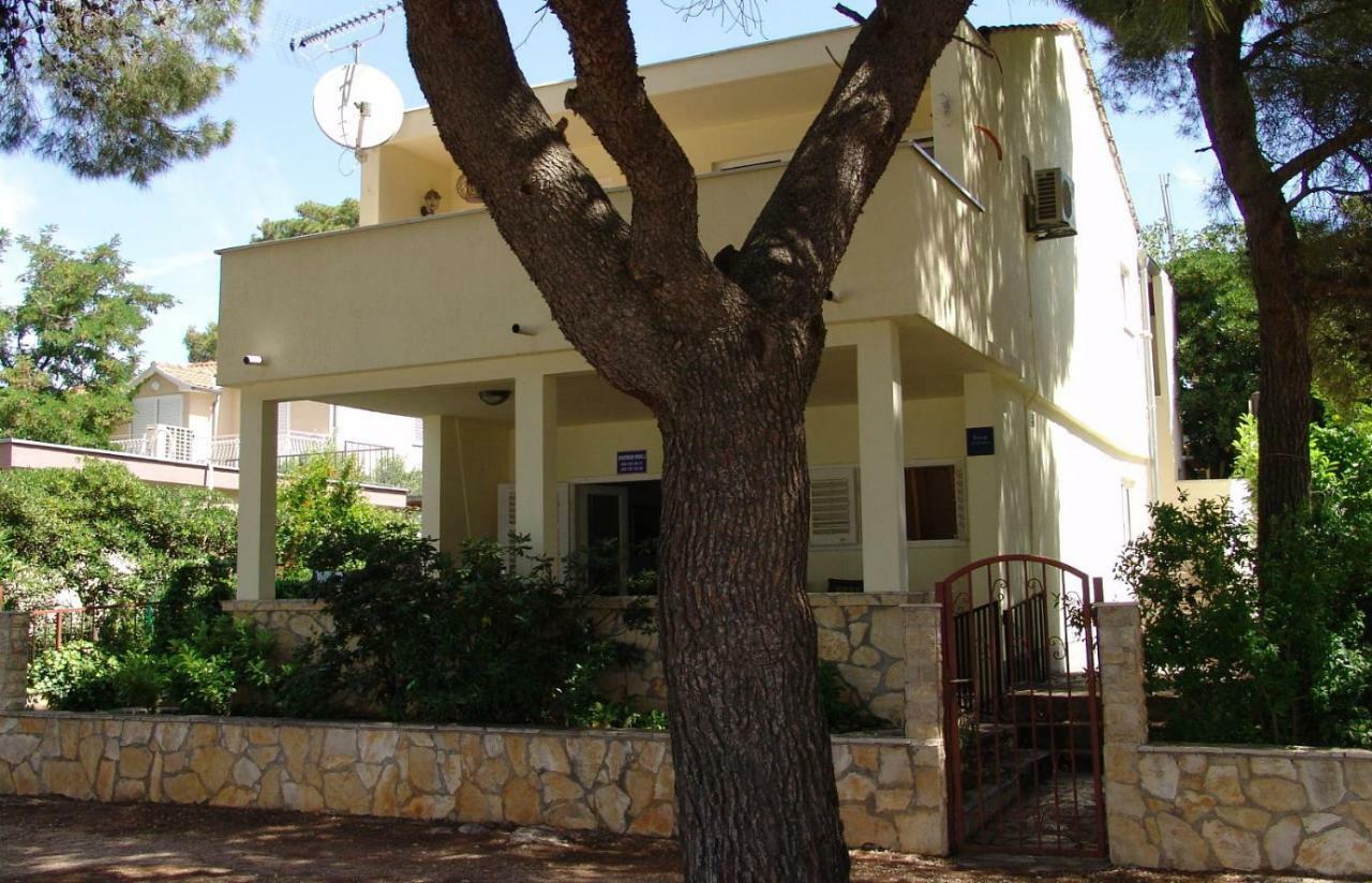 Apartment Mihalj Jadrija-Ground Floor Екстериор снимка